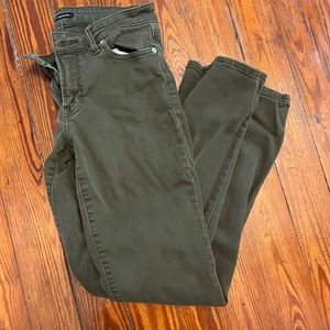 LUCKY BRAND mid rise straight jean (green), size 6/28